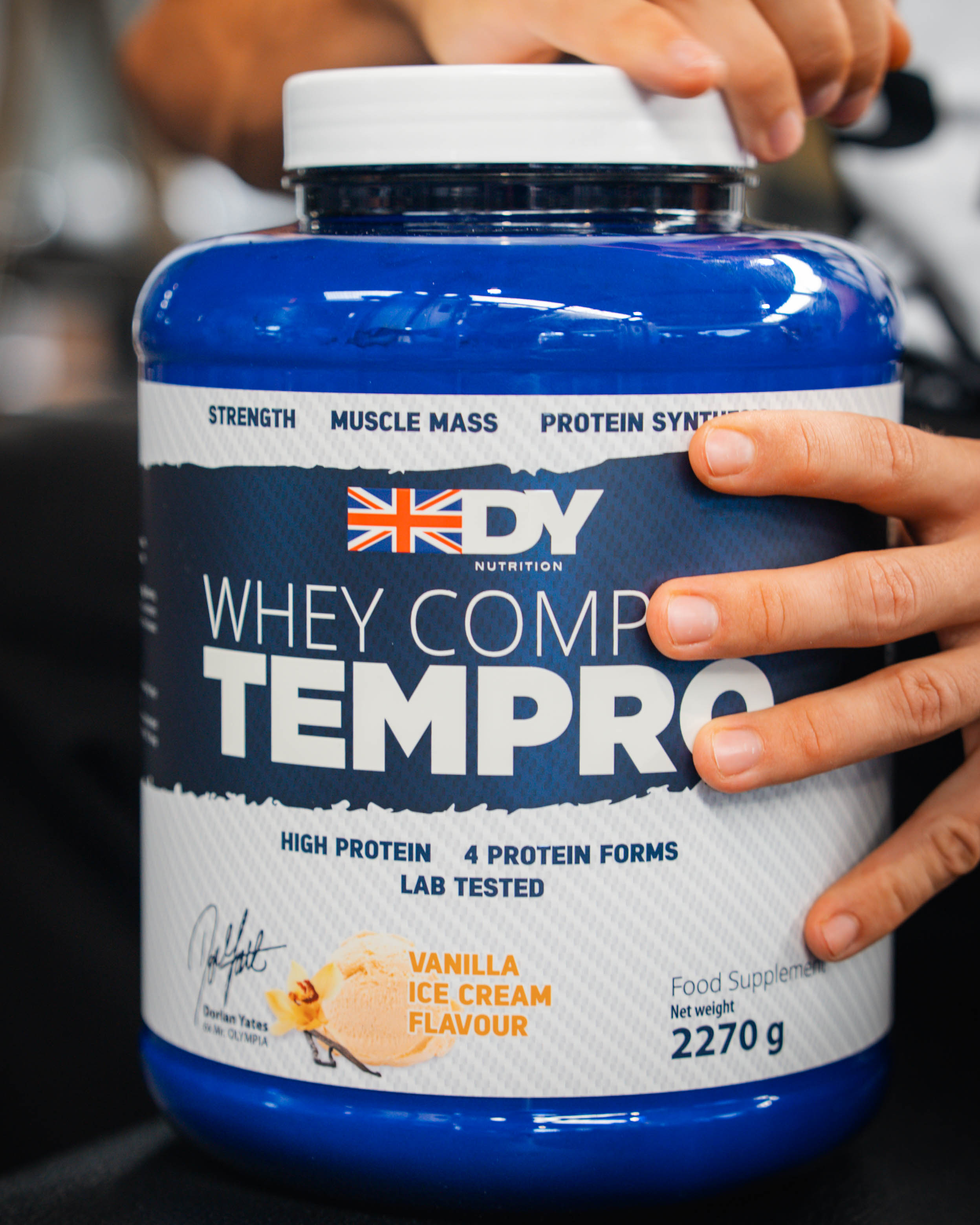 Dynutrition Whey Complex Tempro Dorian Yates 2.25 kg | 75 Servicios · 24g Proteína Multi-Fase