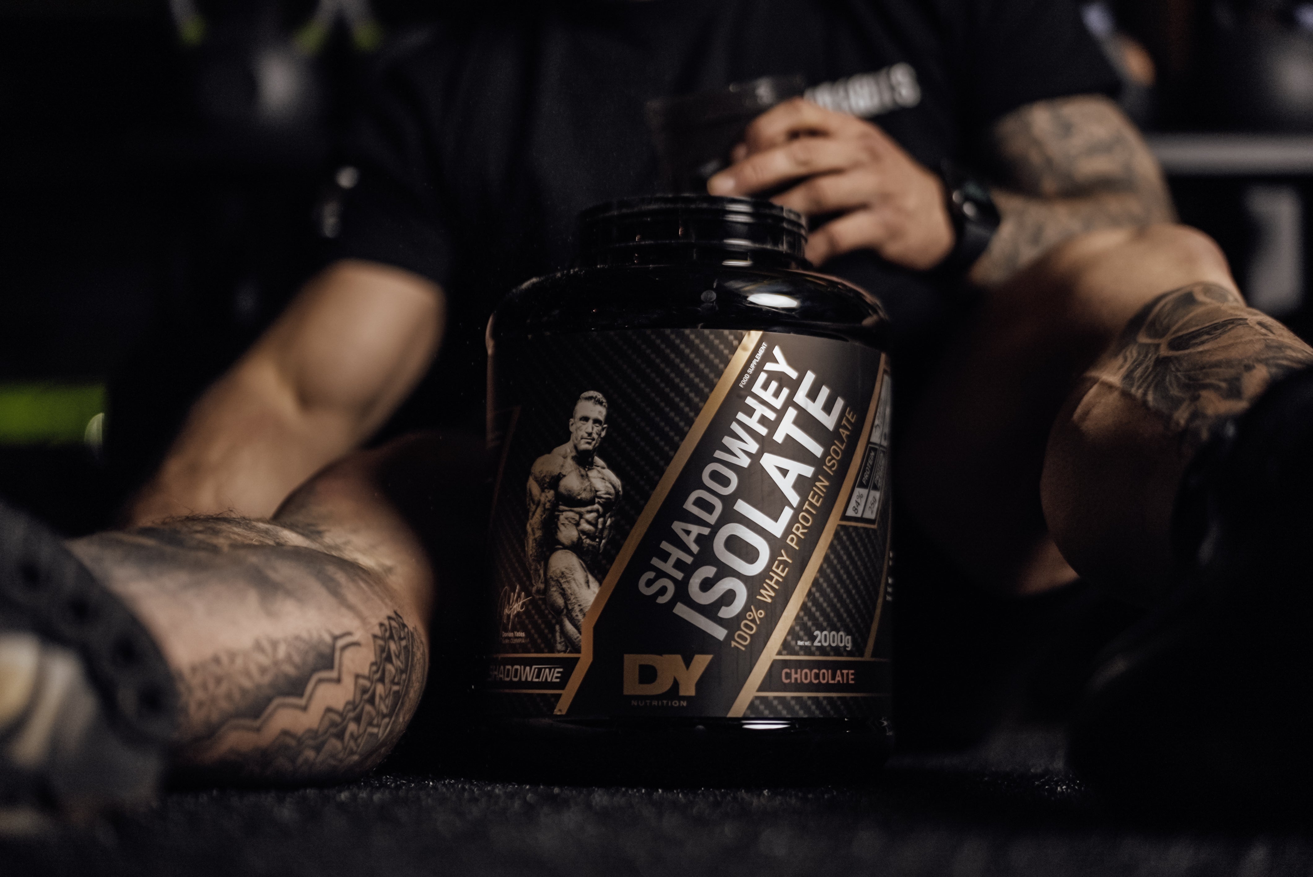 Dynutrition ShadoWhey Isolate Dorian Yates 2 kg | 66 Servicios · 26g Proteína · Bajo en Carbos
